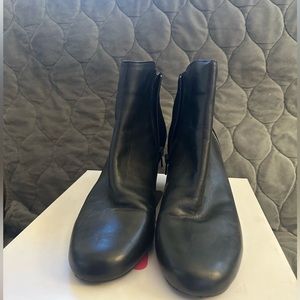 Isaac Mizrahi Wedges